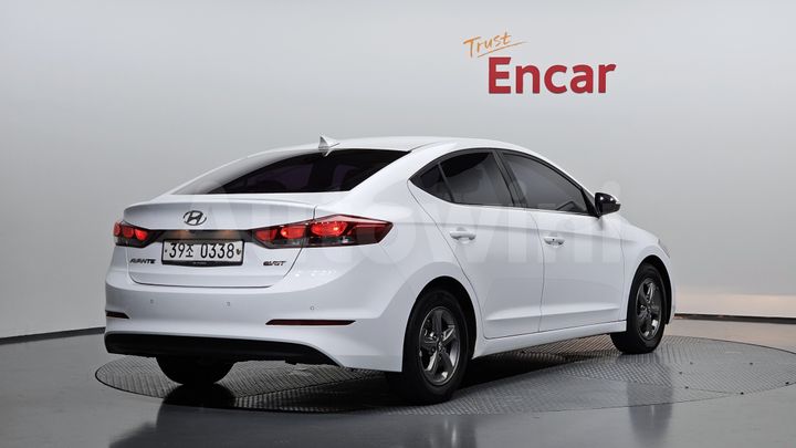 Hyundai Avante 2016 — 2