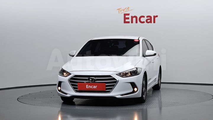 Hyundai Avante 2016 — 3