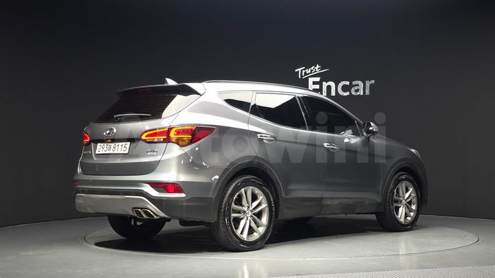 Hyundai SantaFe 2016 — 2