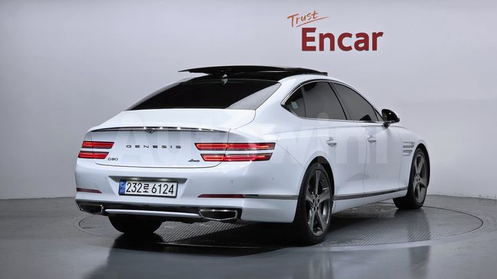 Genesis G80 2023 — 2
