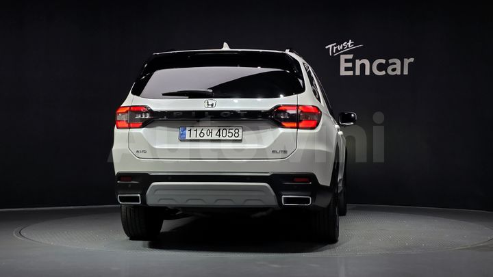 Honda Pilot 2023 — 4