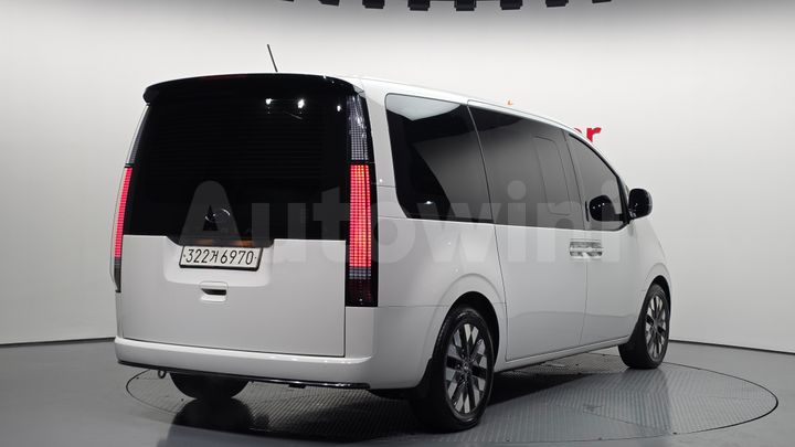 Hyundai Staria 2022 — 2