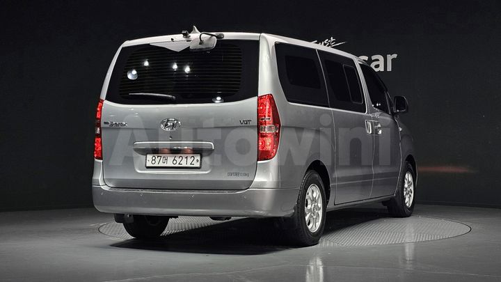 Hyundai Starex 2016 — 2