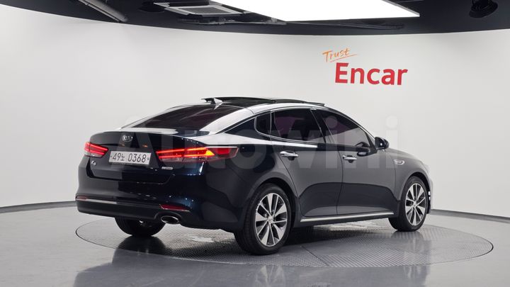Kia K5 2016 — 2