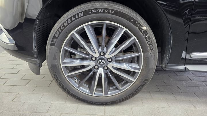 Infiniti QX