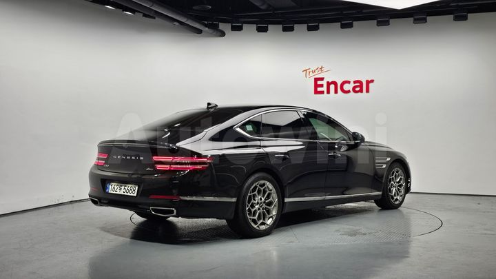Genesis G80 2022 — 2
