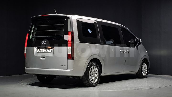 Hyundai Staria 2022 — 2
