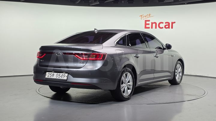 Renault SM6 2016 — 2
