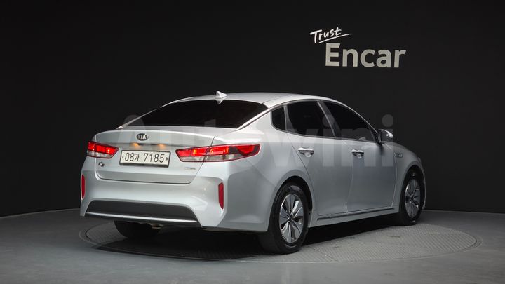 Kia K5 2018 — 2