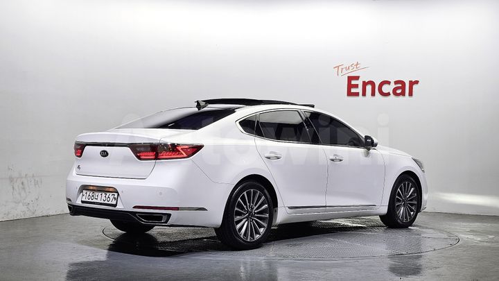 Kia K7 2017 — 2