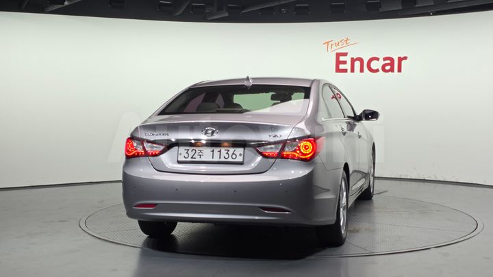 Hyundai Sonata 2011 — 4
