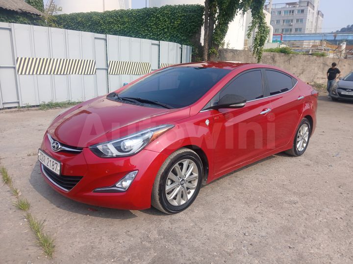 Hyundai Avante 2015 — 3