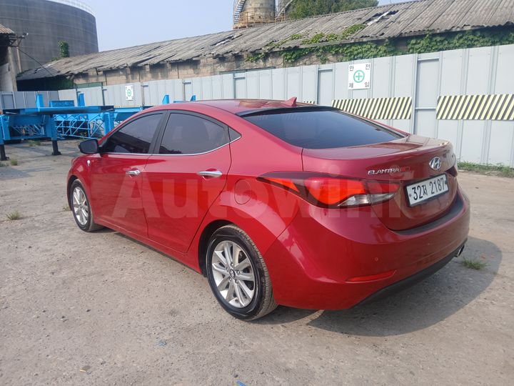Hyundai Avante 2015 — 5