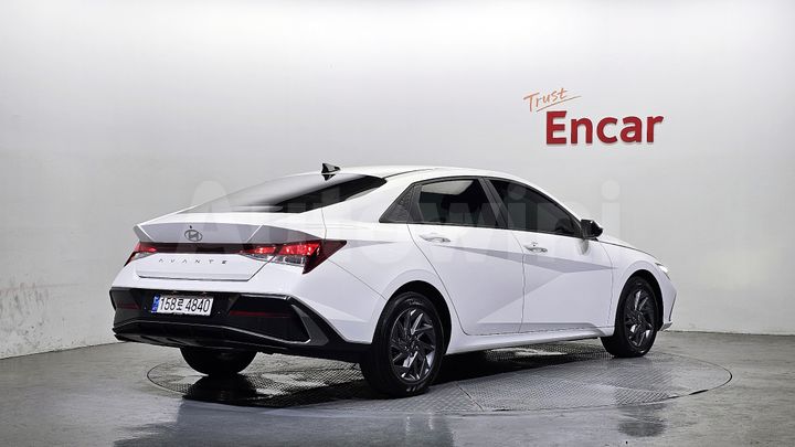 Hyundai Avante 2024 — 2