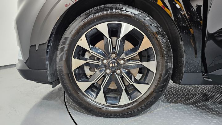 Kia Carnival 2021 — 5