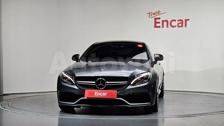 Mercedes Benz C Class 2018 — 3