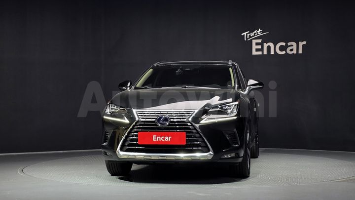 Lexus NX 2021 — 3