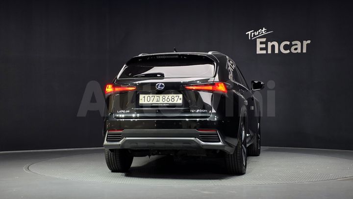 Lexus NX 2021 — 4