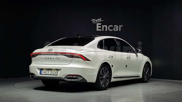 Hyundai Grandeur 2021 — 2