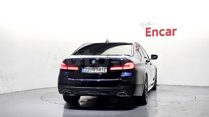 BMW 5 Series 2022 — 4