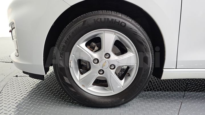Chevrolet Spark 2019 — 5