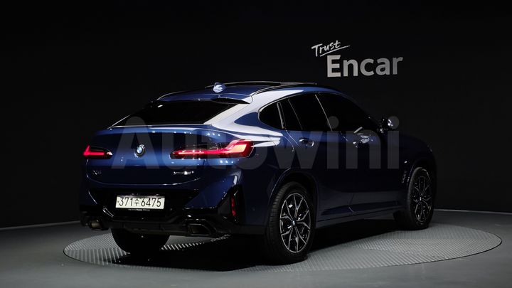 BMW X4 2024 — 2