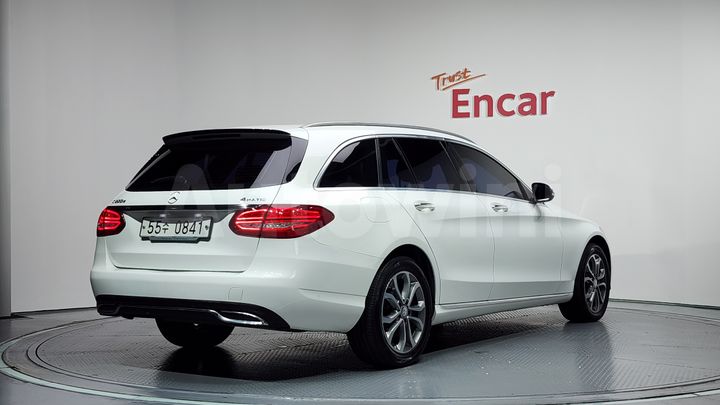 Mercedes Benz C Class 2016 — 2