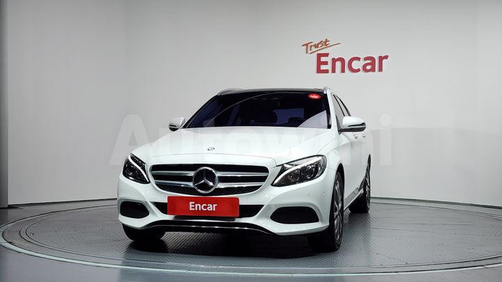 Mercedes Benz C Class 2016 — 3