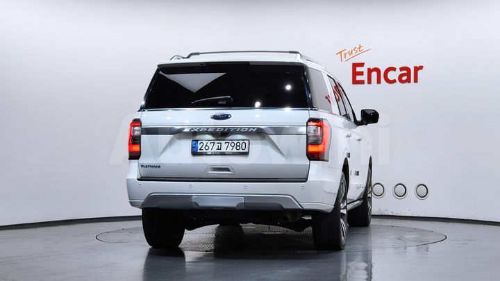 Ford Expedition 2021 — 4