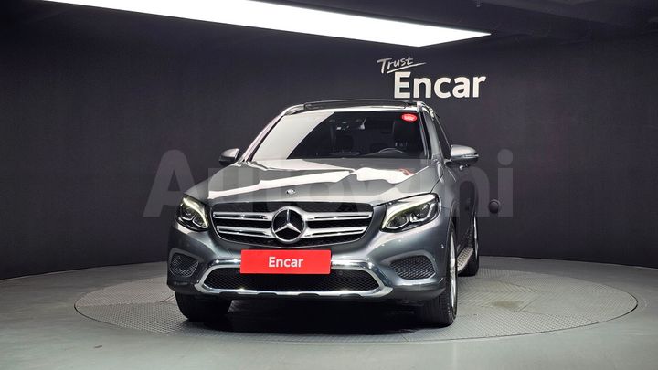 Mercedes Benz GLC Class 2017 — 3