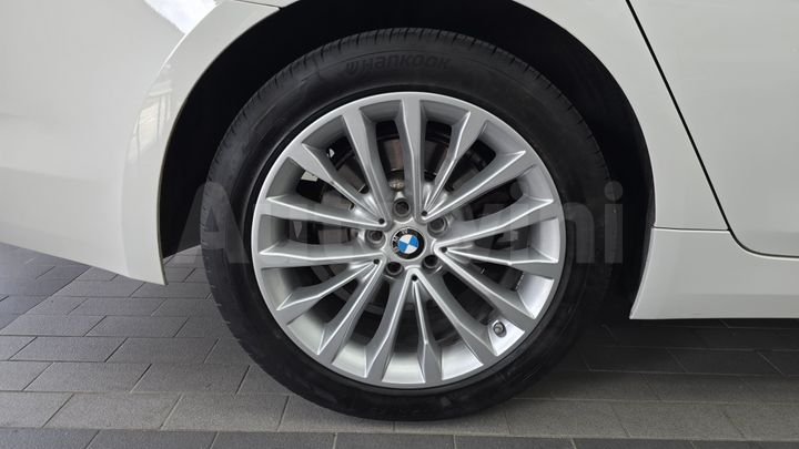 BMW 5 Series 2018 — 5