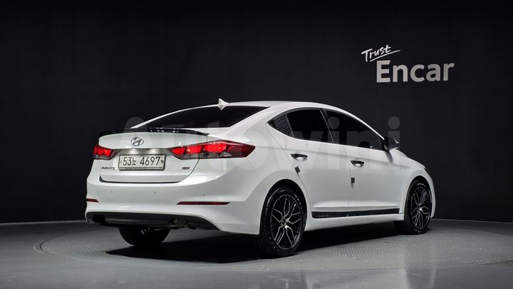 Hyundai Avante 2016 — 2