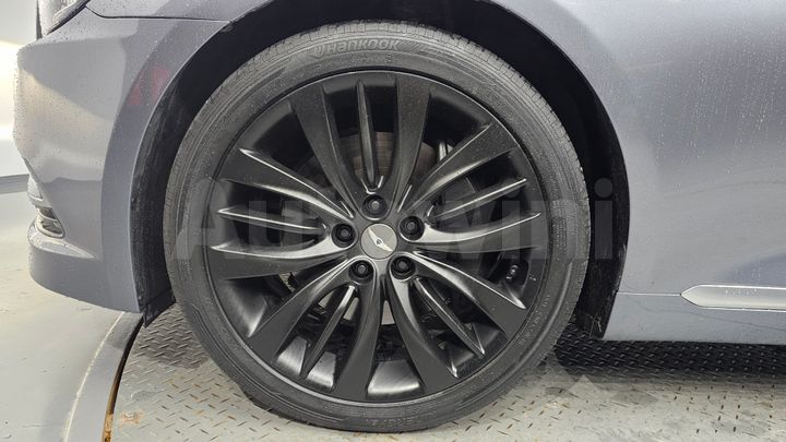 Hyundai Genesis 2016 — 5