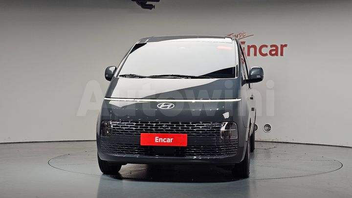Hyundai Staria 2025 — 2