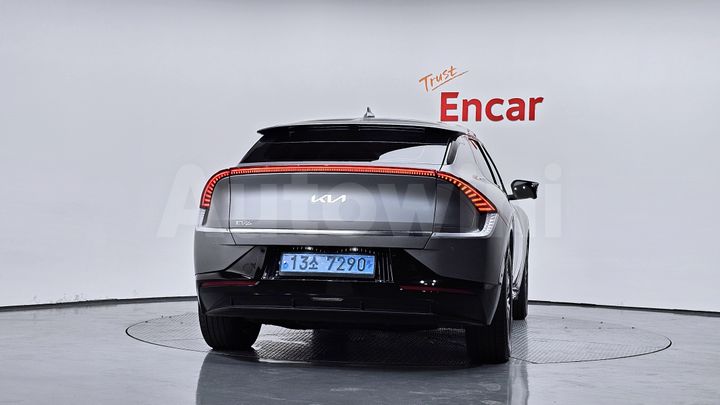 Kia EV6 2023 — 4