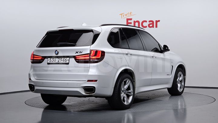 BMW X5 2018 — 2
