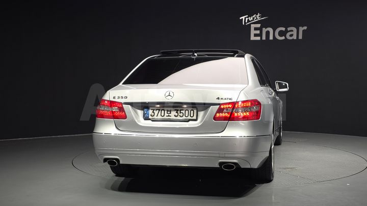 Mercedes-Benz E Class 2012 — 4