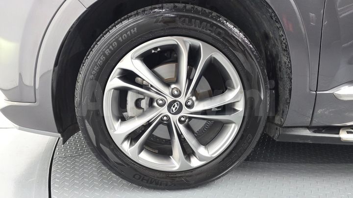 Hyundai SantaFe 2019 — 5