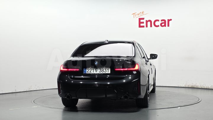 BMW 3 Series 2024 — 4
