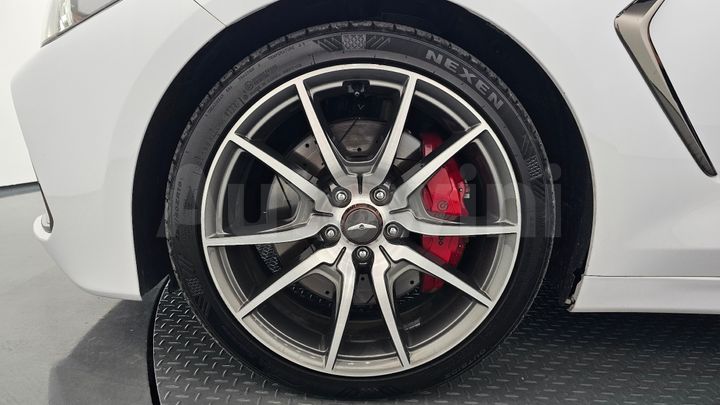 Genesis G70 2018 — 4