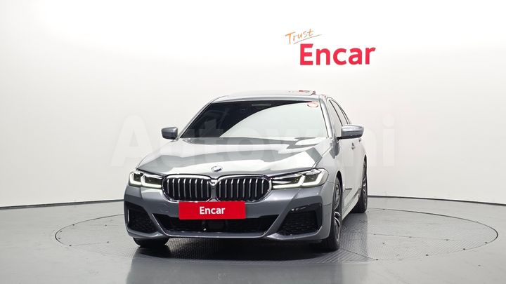 BMW 5 Series 2023 — 3