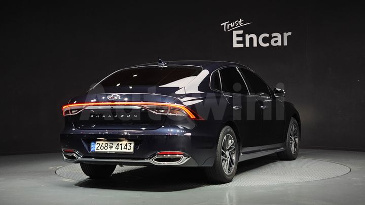 Hyundai Grandeur 2021 — 2