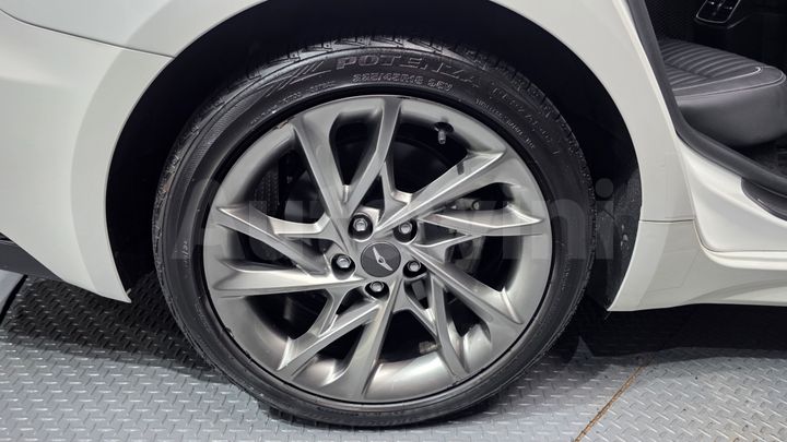 Genesis G70 2022 — 5