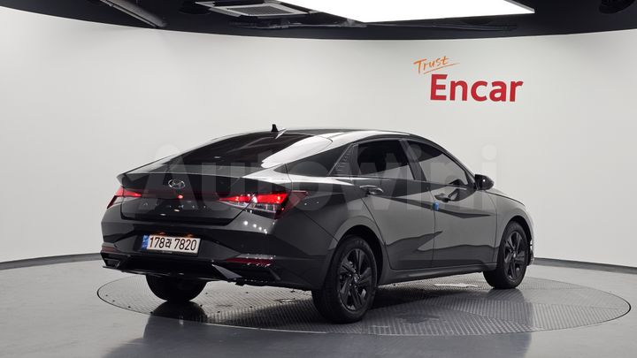 Hyundai Avante 2023 — 2