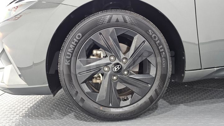 Hyundai Avante 2023 — 5