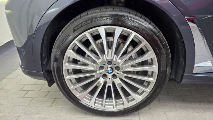 BMW X7 2022 — 5
