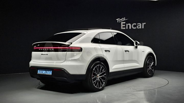 Porsche Macan 2025 — 2