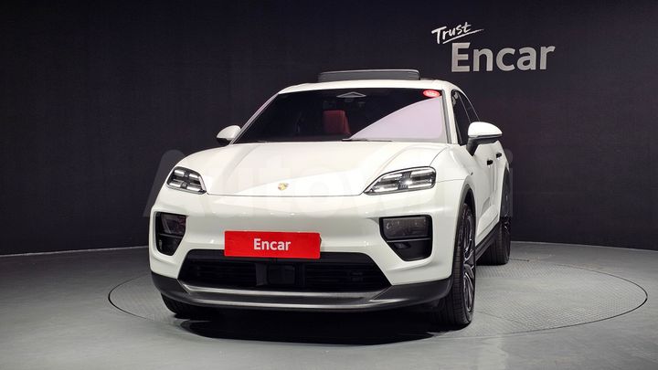 Porsche Macan 2025 — 3