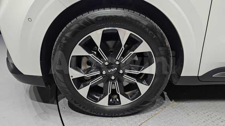Kia Carnival 2023 — 5