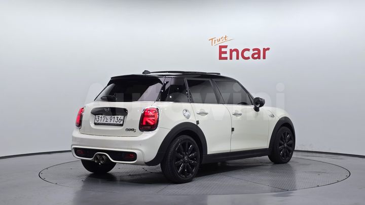 Mini Cooper 2020 — 2